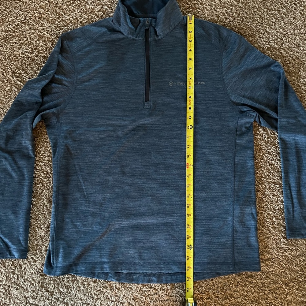 Vineyard Vines Men's Quarter Zip Top - Picture 10 of 10